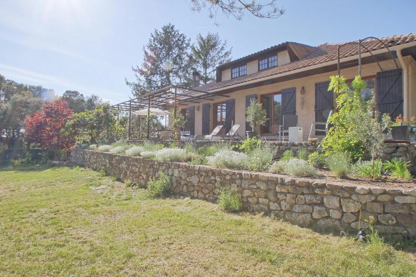 Grande Maison Familiale Avec Piscine En Provence Rognes France